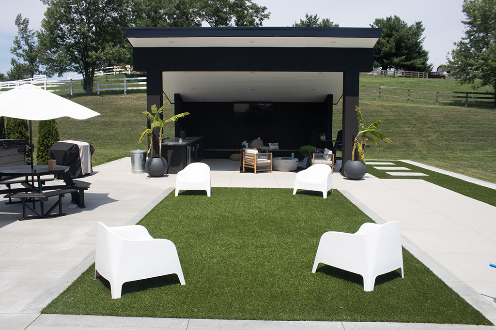 A Modern Backyard - marlin residence 3