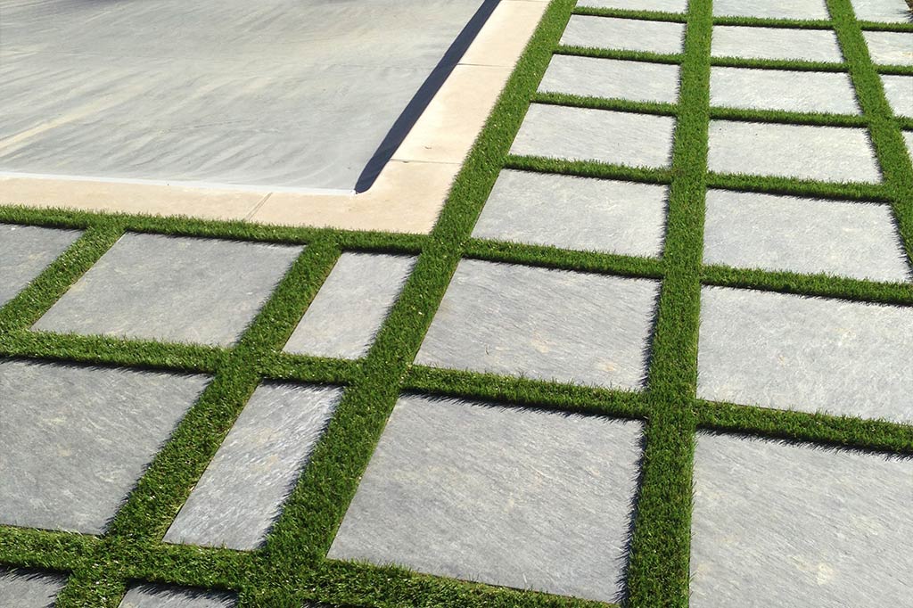 Turf + Pavers - Image 3