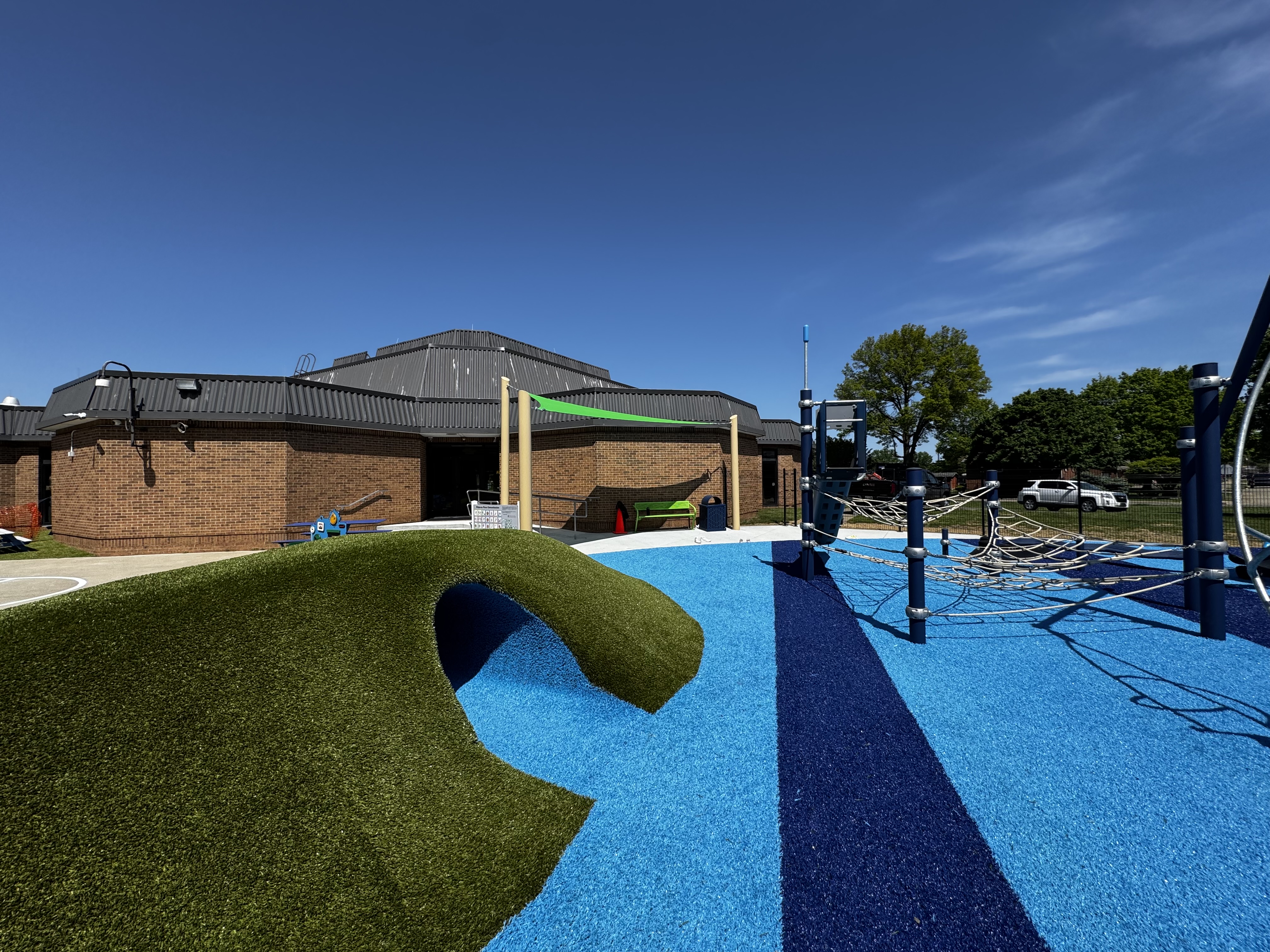Colored Turf - IMG 4063(1)
